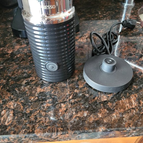 Nespresso Aeroccino 3 - Picture 2 of 5